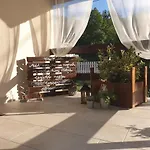 Amica Vendeghaz Case de vacanță *